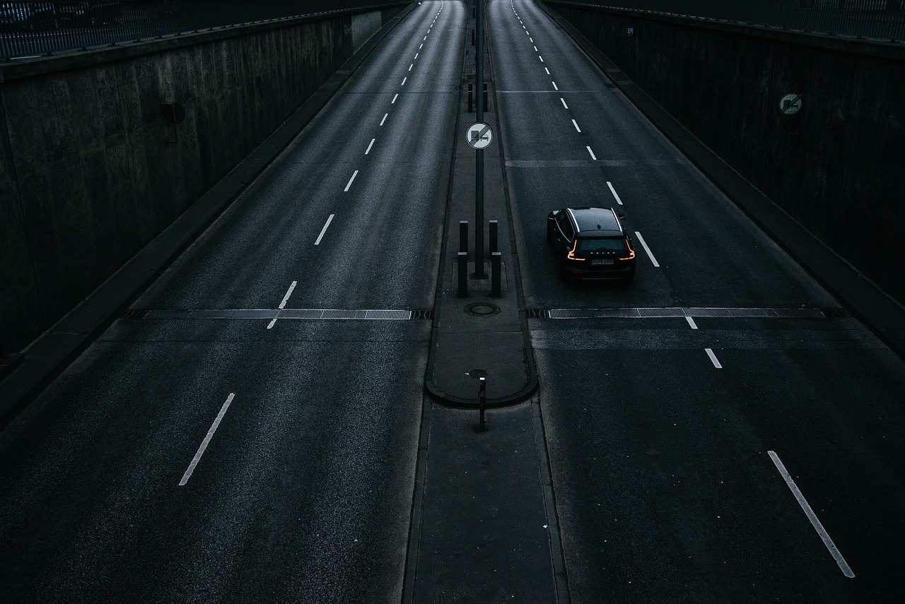 road, highway, car-6654573.jpg